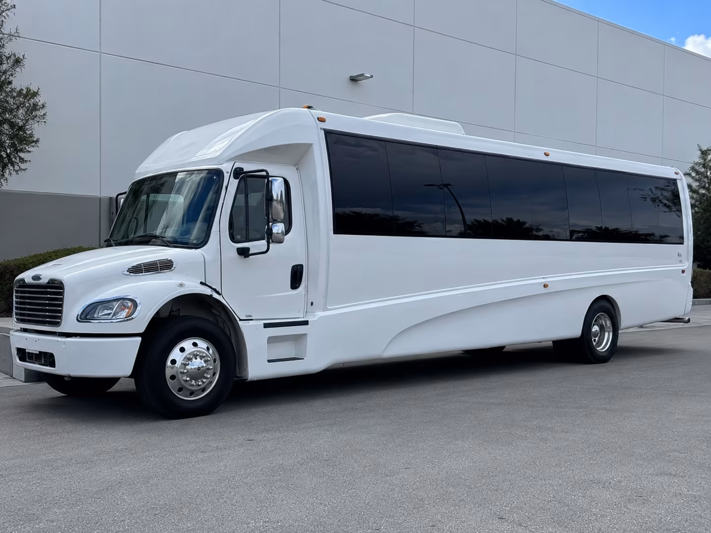 Chino Hills Birthday, Sweet 16, & Quinceañera Party Bus Rentals