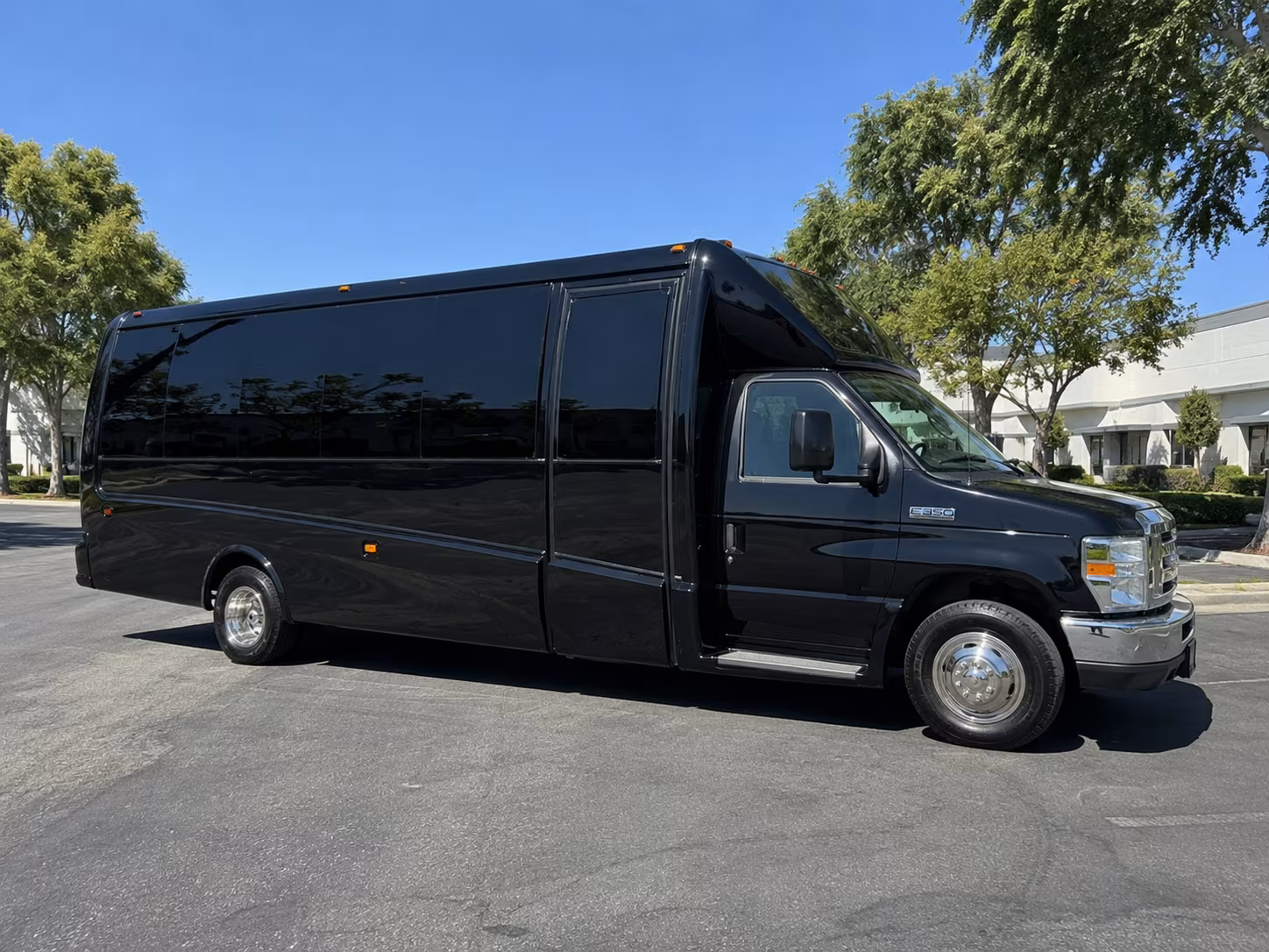 Corona Winery Tour & Pub Crawl Transportation party bus exterior
