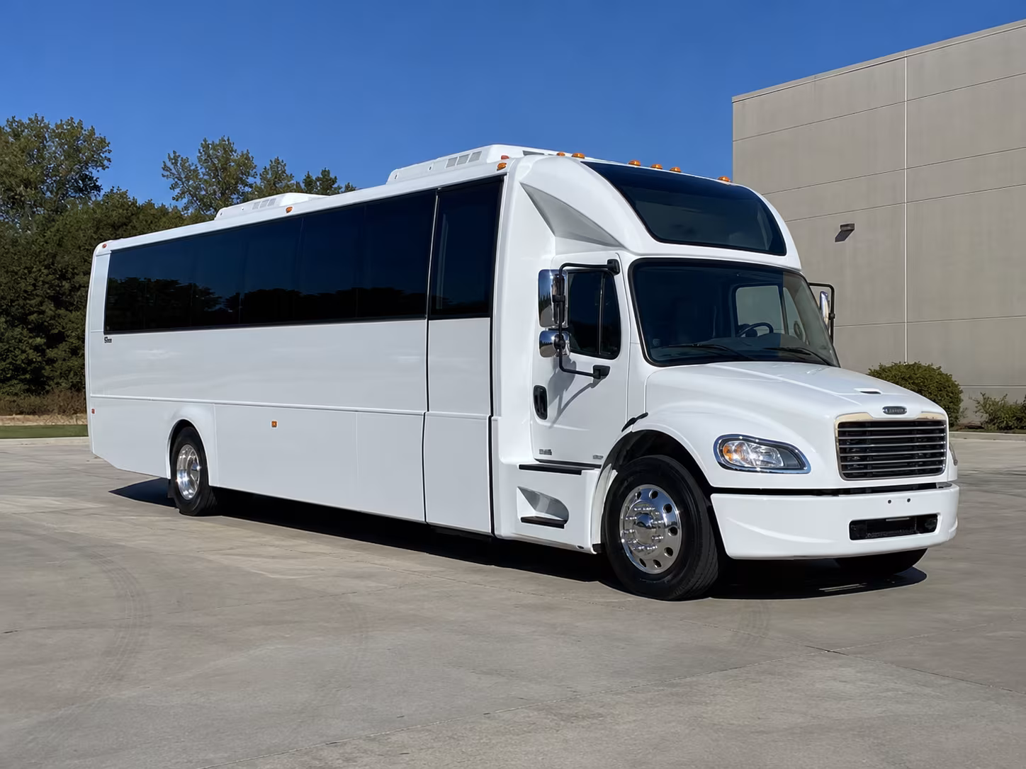 Corona Winery Tour & Pub Crawl Transportation group transportation