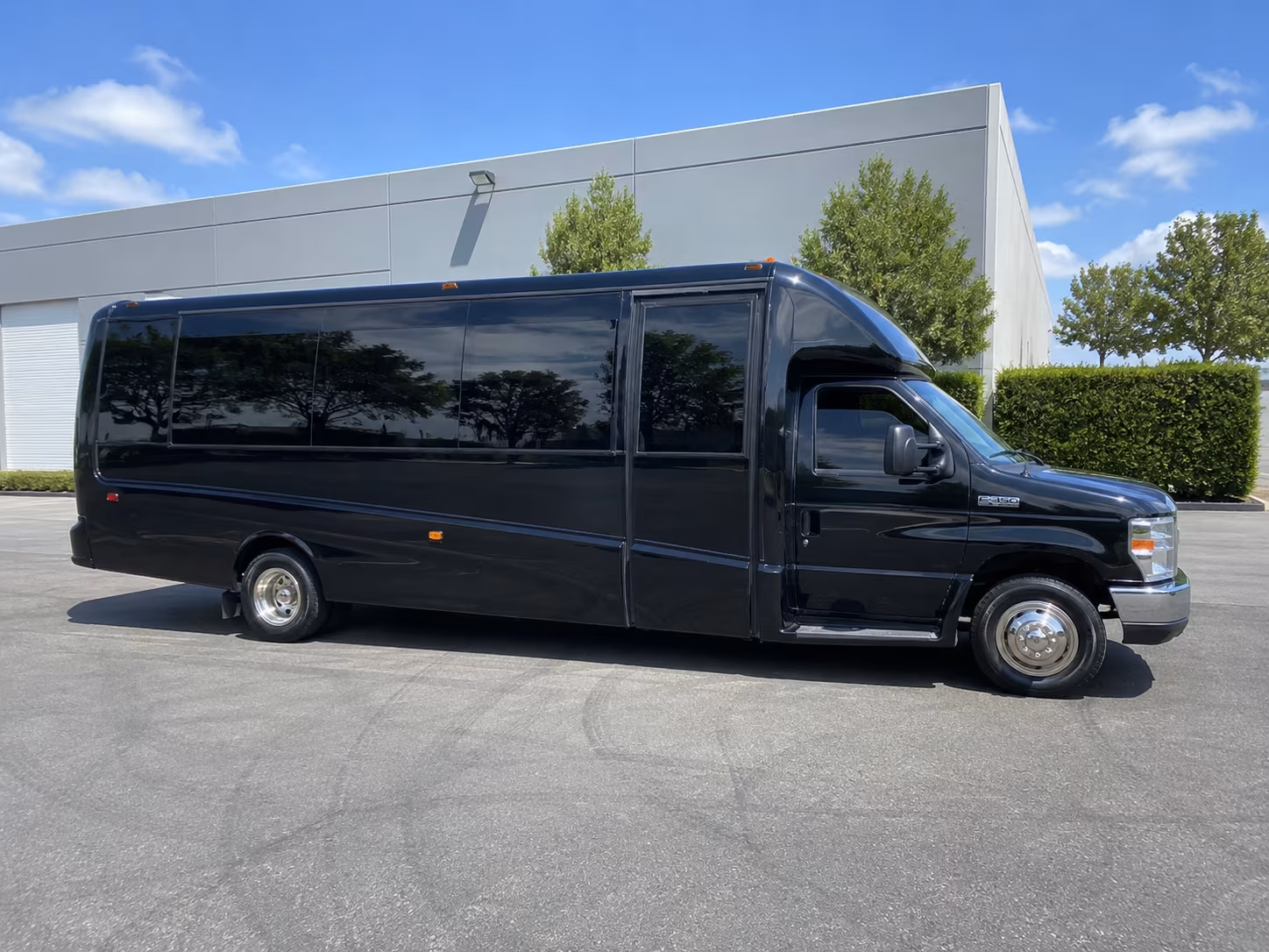 Riverside Homecoming & Prom Party Bus Rentals