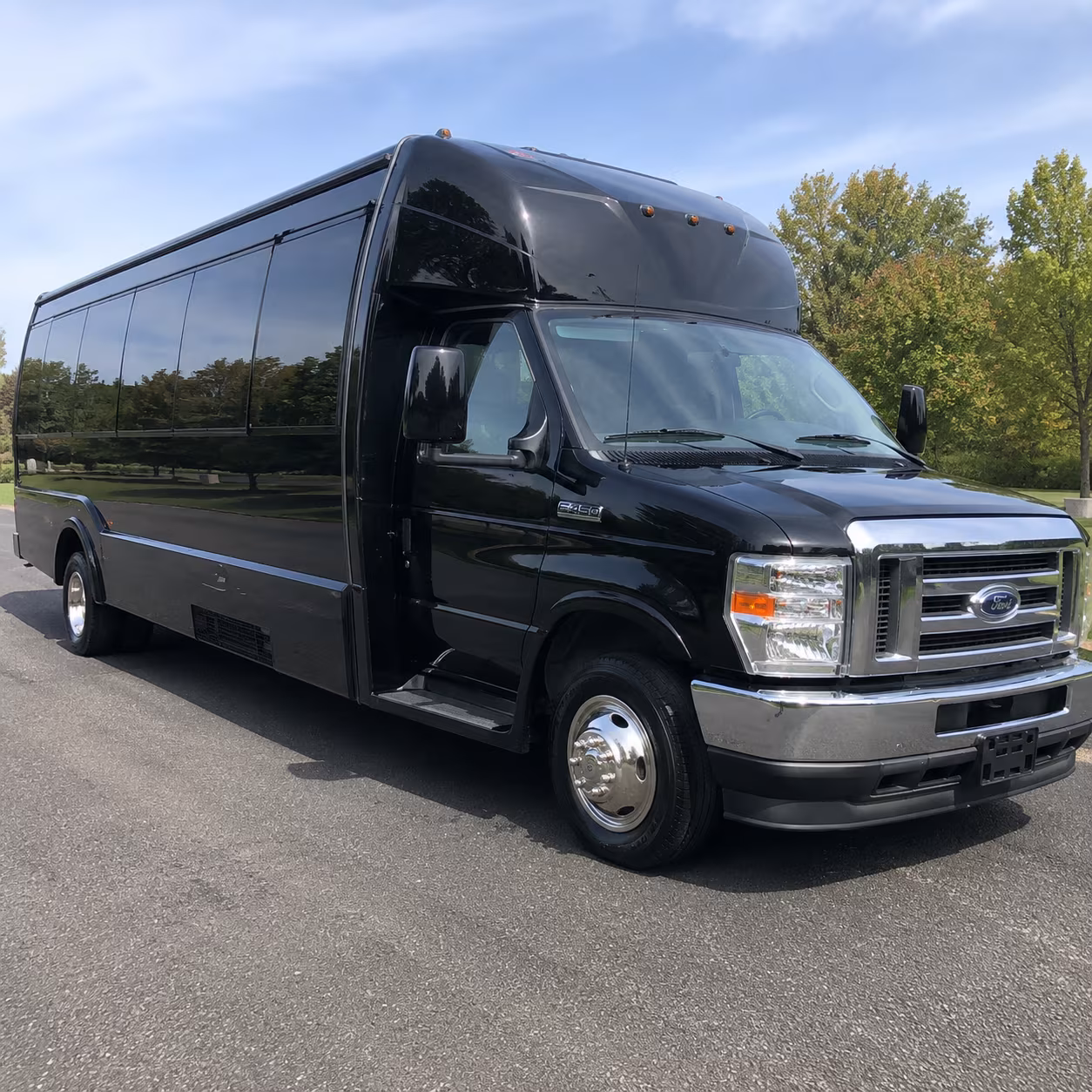 Yorba Linda Winery Tour & Pub Crawl Transportation